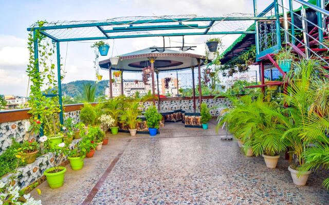 FabHotel IR Luxaria