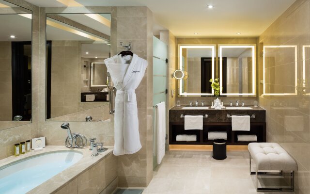 Kempinski Mall Of The Emirates Hotel