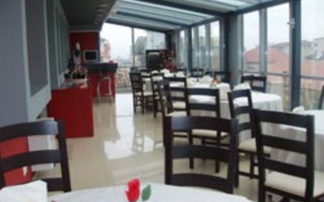 Smerald Hotel