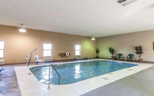 Quality Inn & Suites Portsmouth