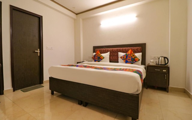 FabHotel Dolphin International