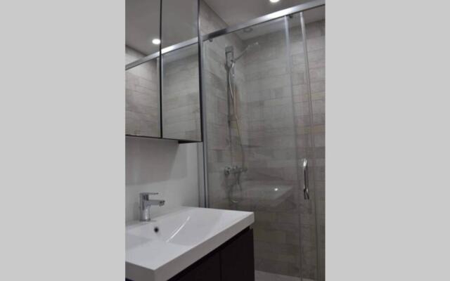 Vernieuwd appartement op 200m van de zee