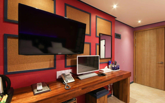 CC Business Hotel