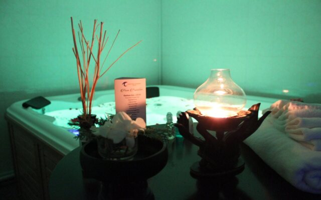 Taw Win Garden Hotel