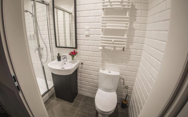 Angel House Apartments