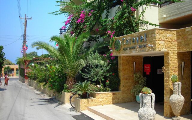 Caravel Apartment Hotel