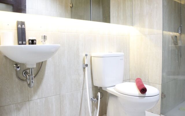 Exquisite 2BR Apartment at Tamansari La Grande near BIP