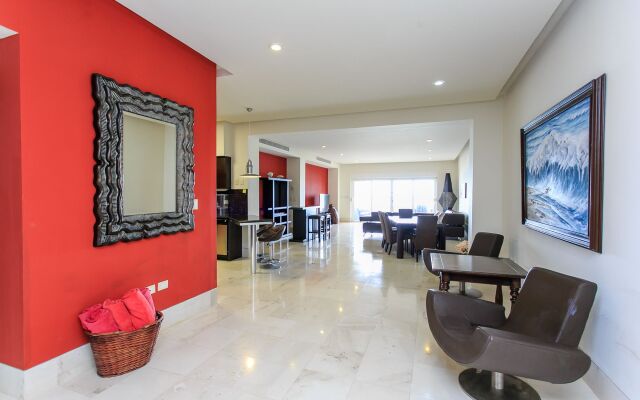 Okol Paraiso by Riviera Rentals