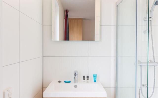 Modern Bungalow With two Bathrooms, Near the Beach
