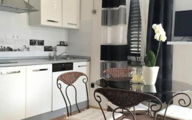 Ana Apartment