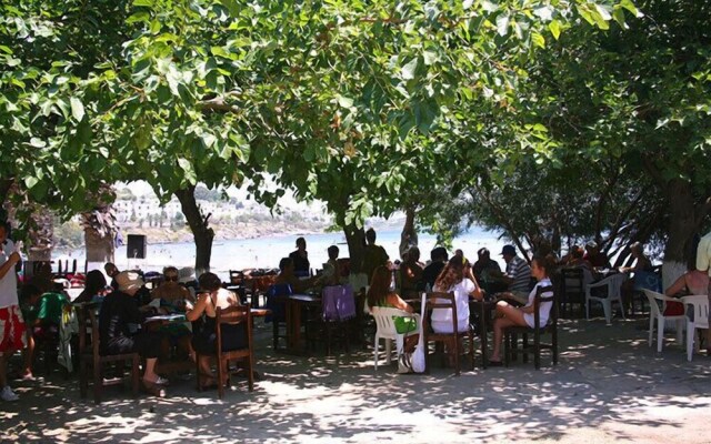 Meteor Beach Hotel