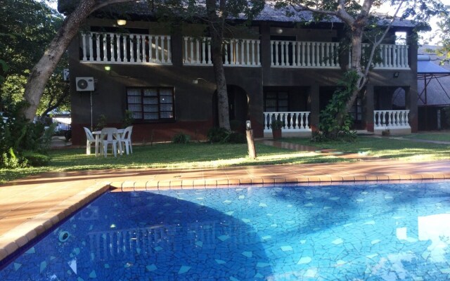 Mopani Lodge
