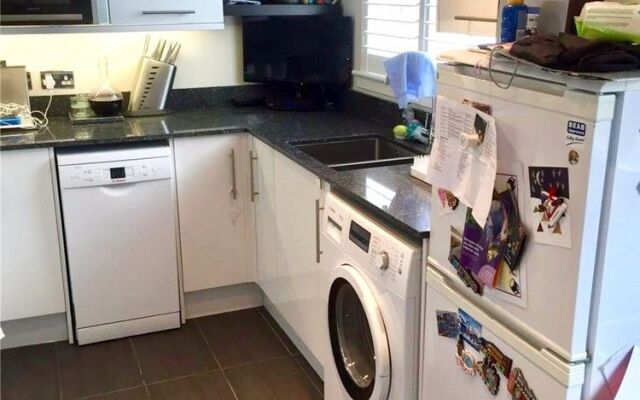 2 Bedroom House In Haymarket