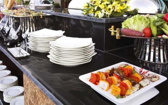 Handy Holiday Nha Trang Beach Apartment