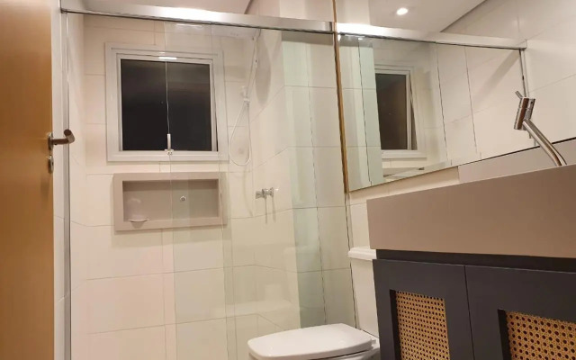 Maravilhoso apartamento novo em condomínio clube.