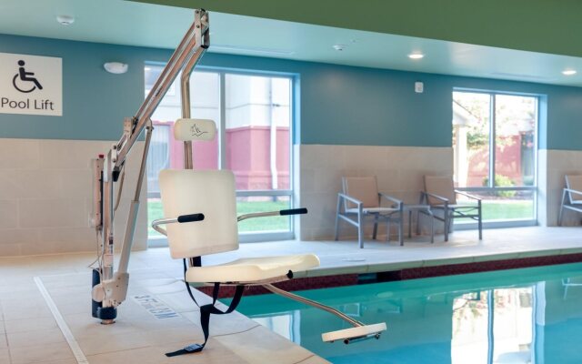 Holiday Inn Express Calhoun South by IHG