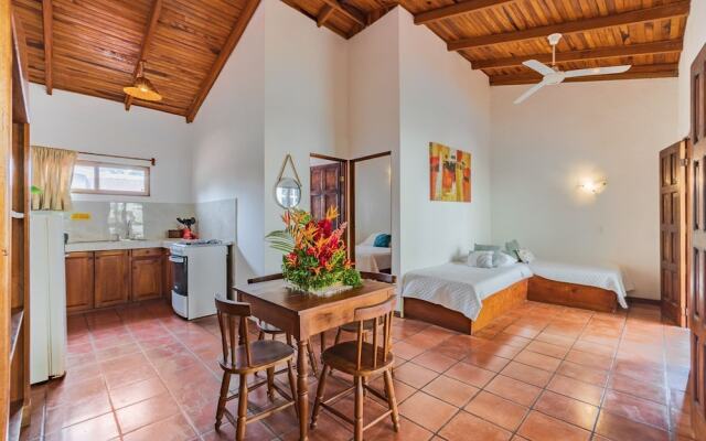 Ola Bonita BeachFront Apart Hotel