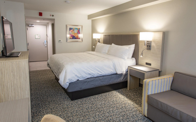 Holiday Inn Knoxville N - Merchant Drive by IHG