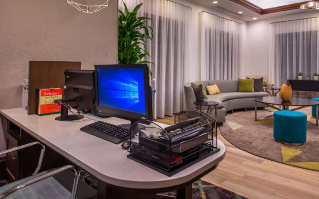 Homewood Suites by Hilton Jacksonville Downtown-Southbank