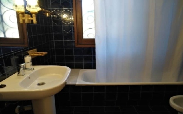 104695 - Villa in Tamariu