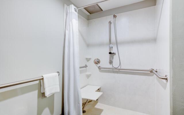 Holiday Inn Hotel & Suites Lafayette North by IHG