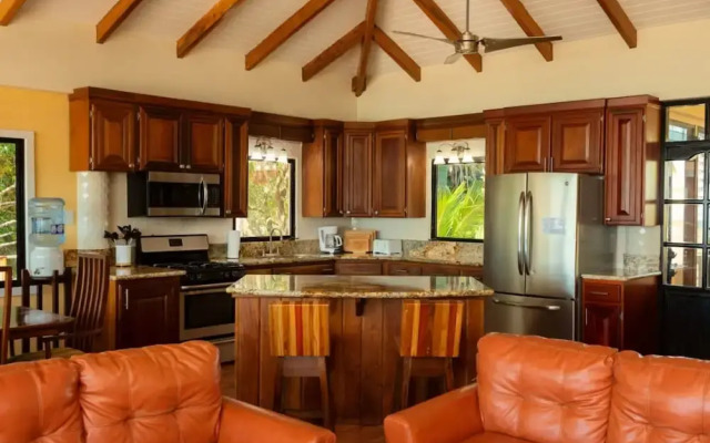 Villa Mission Bay in Belize City