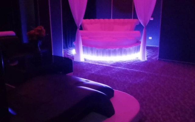 Ely's Mansion-24h Check-in