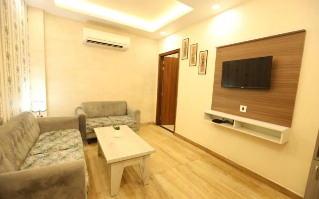 Hotel Lavit Couple Friendly near Faridabad Metro station