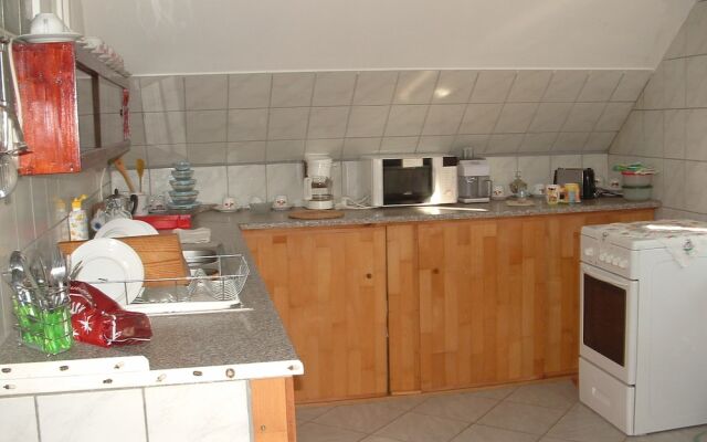 1st Apartments and Hostel