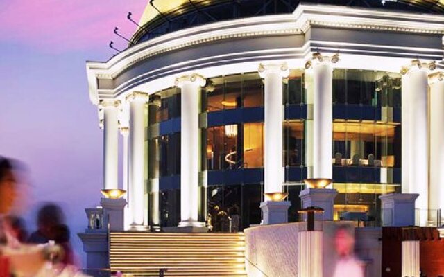 The Resonance Club at State Tower, Bangkok, Thailand