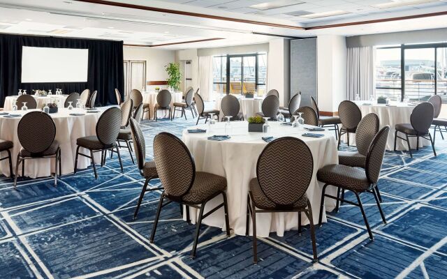 Waterfront Hotel, part of JdV by Hyatt (12381)