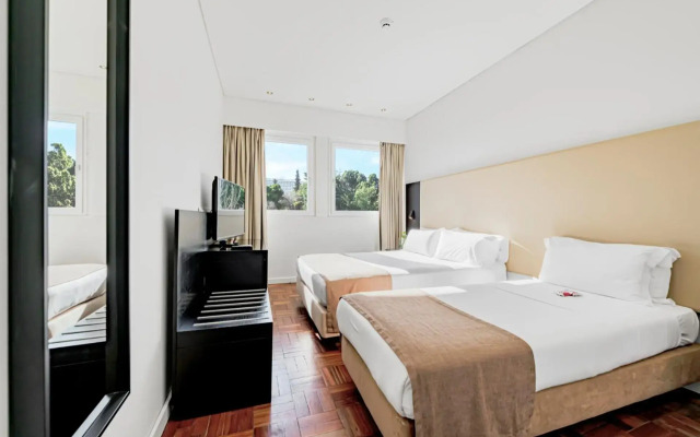 Lisboa Central Park Hotel Suites & Studios