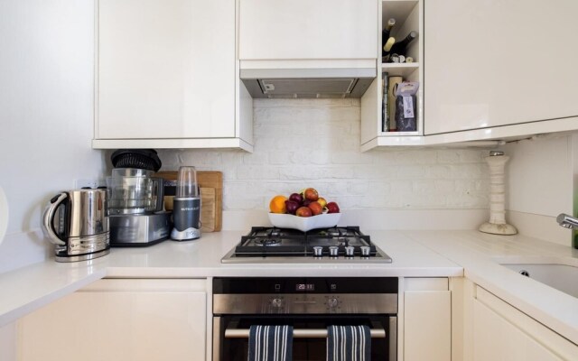 Unique Light-filled House - Primrose Hill