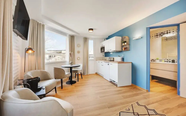 Elegant Studio With Rooftop - 2P - Vanves