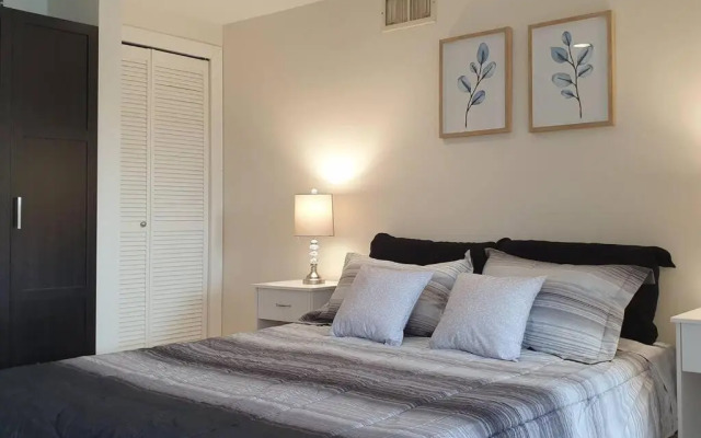 Happy, Cozy, Fun, Loving suite in West Vancouver