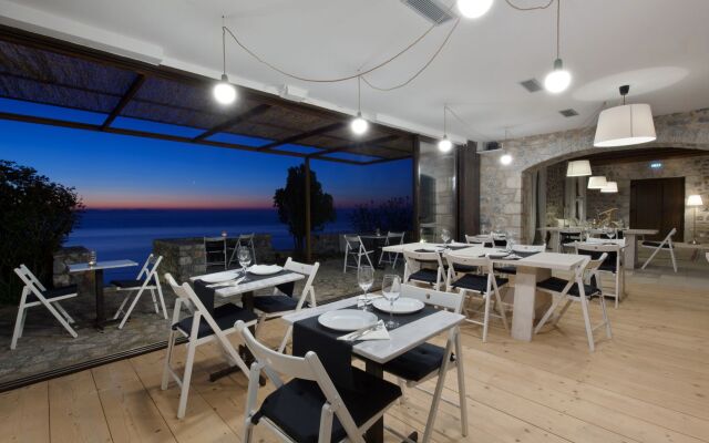 Aegila Boutique Hotel