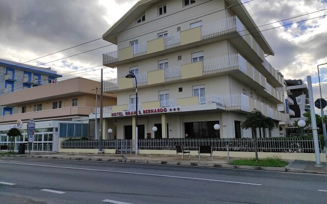 Hotel Gran San Bernardo