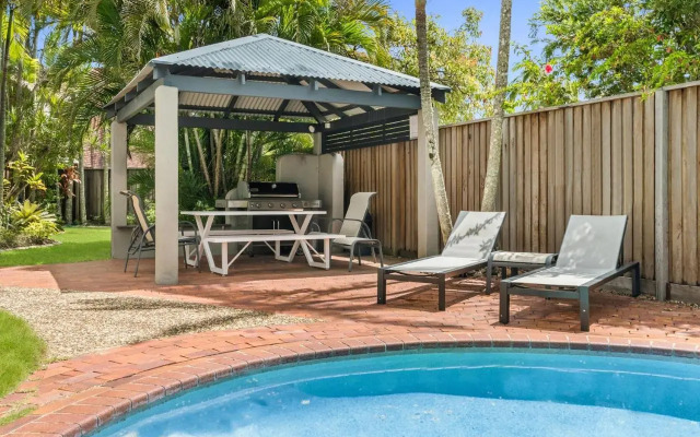 Belmondos Unit 4 Noosa Parade 81