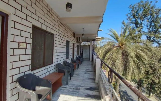 Hotel Golden Veena