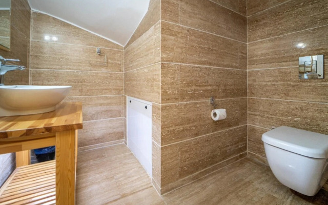 Pleasant House With Private Pool in Fethiye