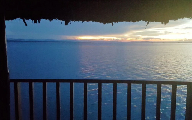 San Blas Private Over-the-Water Cabin