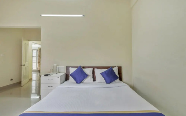 Hotel Home Comforts by OYO Rooms