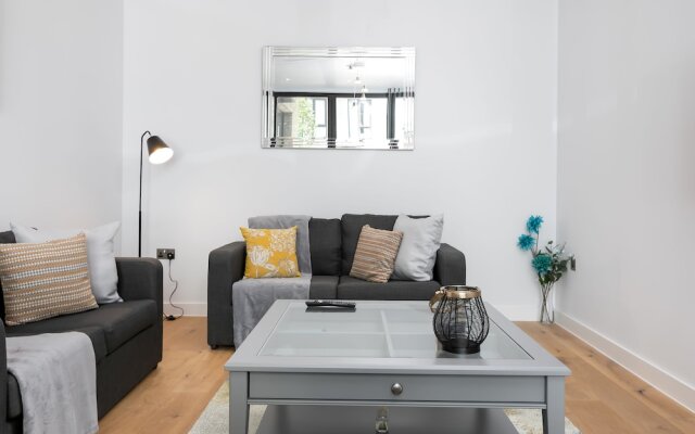 LT Greenwich 3 Bed Townhouse