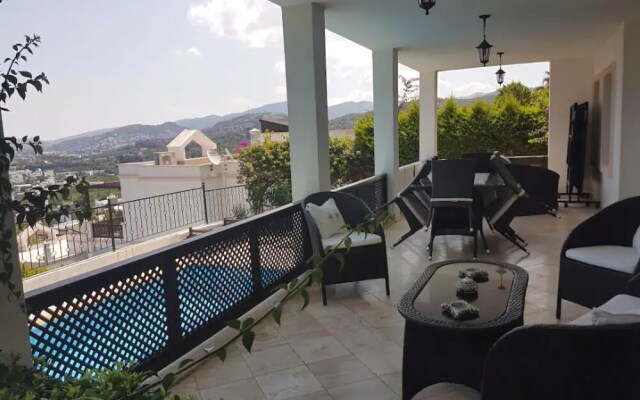 Villa 6 Bedroom with Private Pool