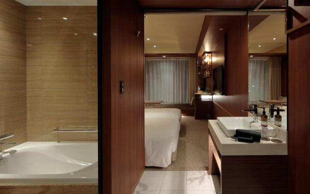 Candeo Hotels Osaka Shinsaibashi – Guest Rooms – Osaka