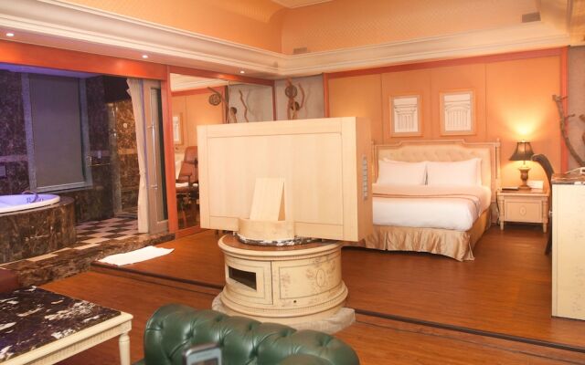 Holiday Motel - Wunjhong Branch