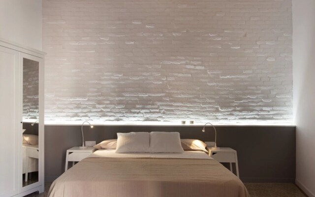 Modernist Flat - Sagrada Familia