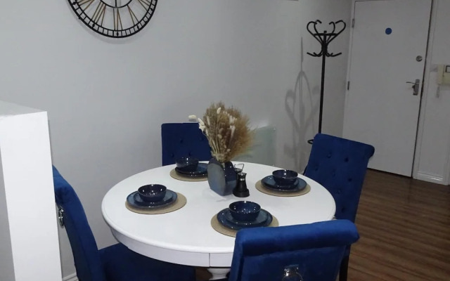 Spacious 2BR City Center Apartment