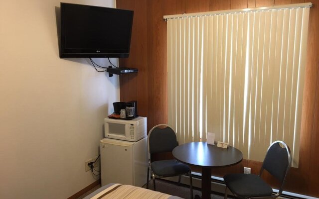 Coho Motel and Suites