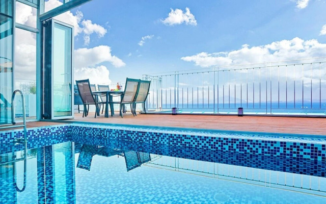 Yeosu Marine Terrace Poolvilla